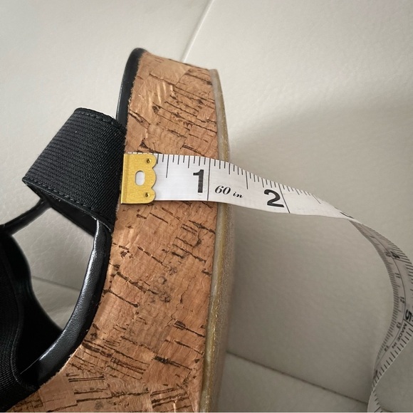 STEVE MADDEN SELINAH WEDGE SANDAL size 10 black and cork zipper back - Picture 7 of 15